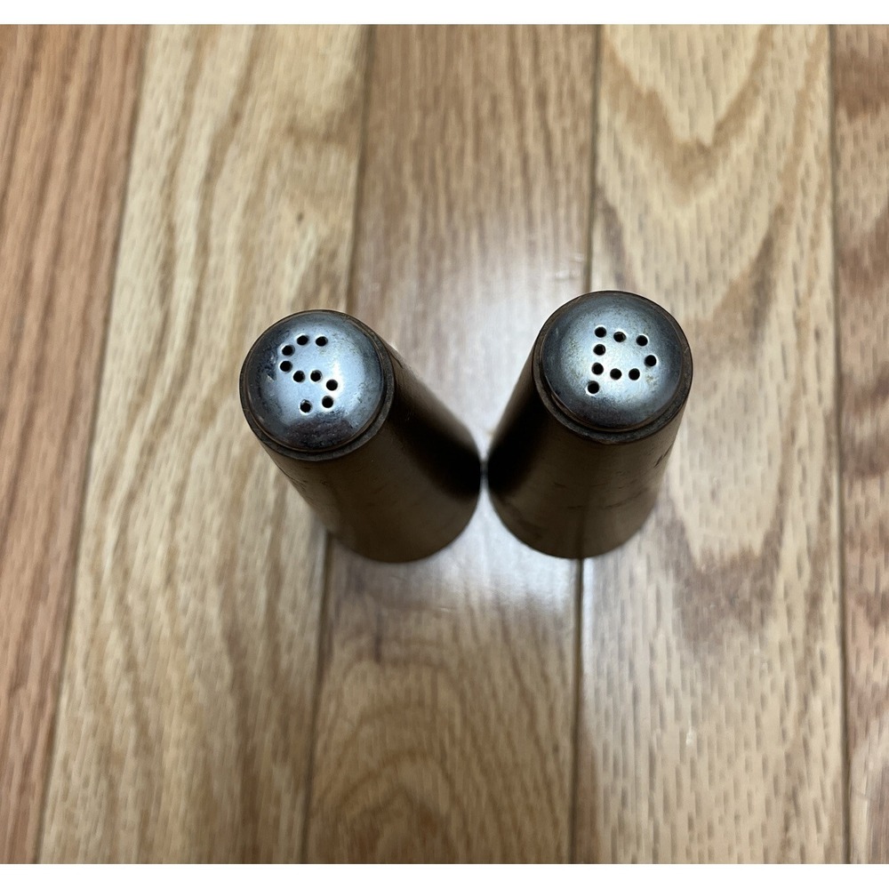 VTG MID-CENTURY Modern SALT PEPPER Shaker Set TAPERED Wood Atomic‎ MCM TABLE LEG